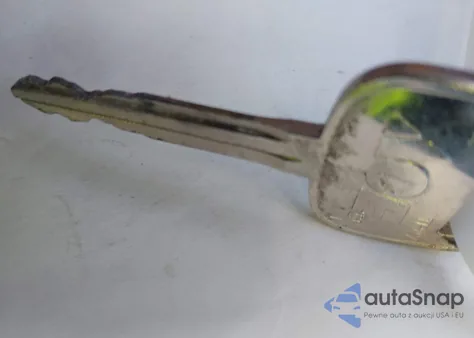 2001 Toyota Sienna Xle z USA, uszkodzony, nr VIN 4T3ZF13C51U379964